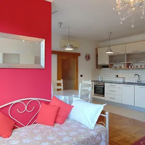 Augusta Appartamento Zara